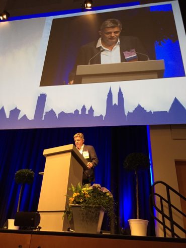 Dr. Rainer Wiltfang von Smile Eyes München beim Fachkongress DOC in Leipzig